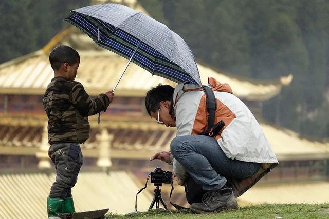 险些命丧深山，他独自航拍中国34省，拍下的照片让人热泪盈眶